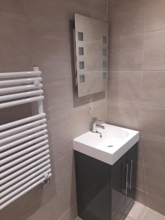 Lovely Home With Full En-Suite Double Bed Rooms Reading Exterior foto
