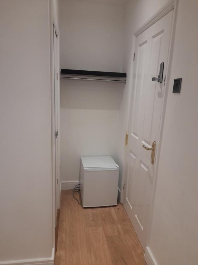 Lovely Home With Full En-Suite Double Bed Rooms Reading Exterior foto