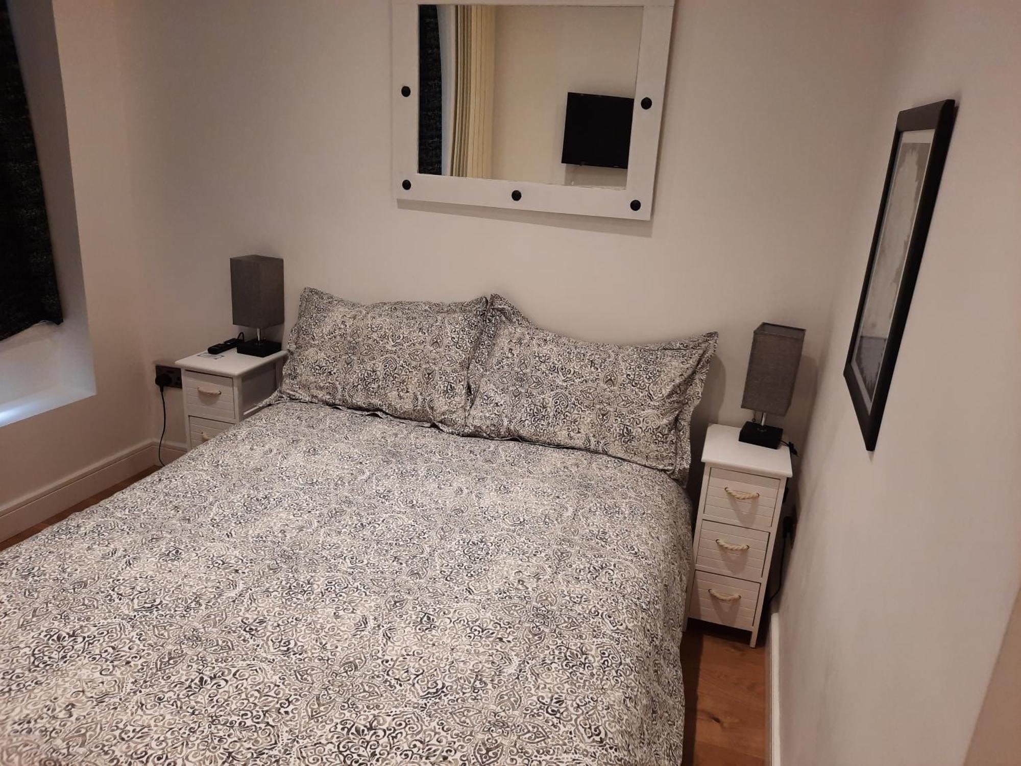 Lovely Home With Full En-Suite Double Bed Rooms Reading Exterior foto